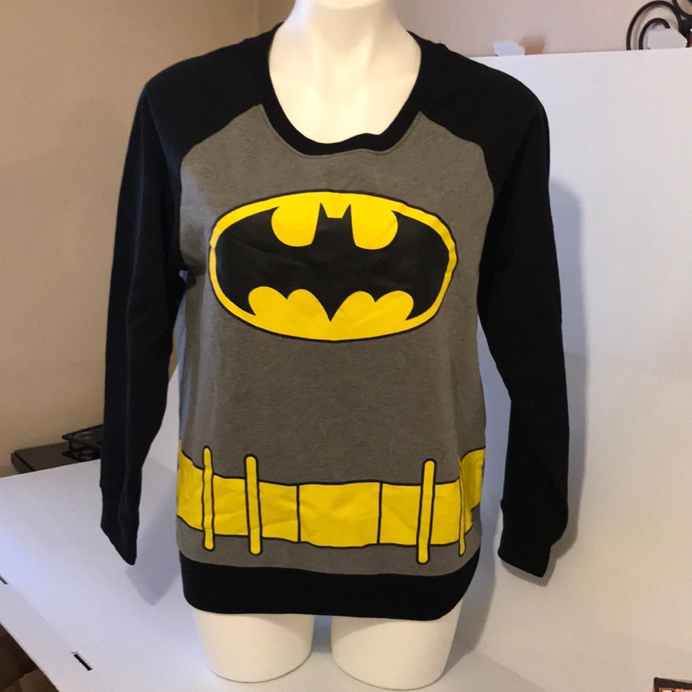 🐶Batman sweater, brand new with NO TAGS.JuniorsXL